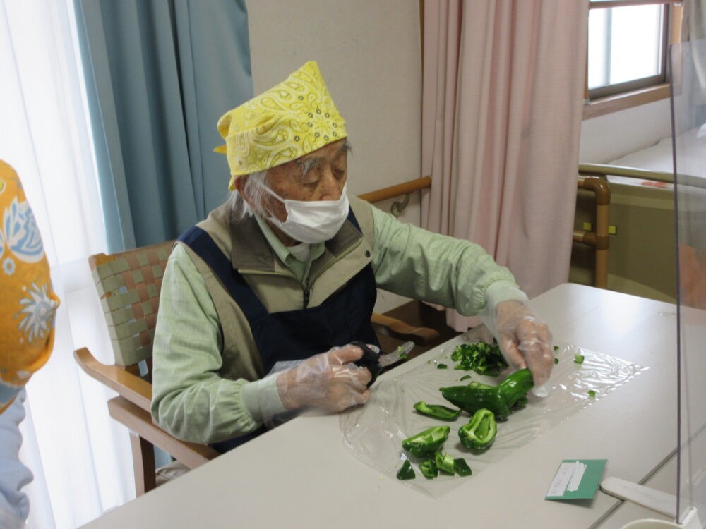 静岡市清水区デイサービス_4月昼食づくり