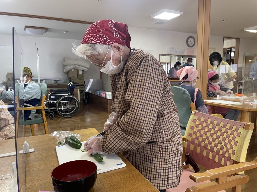 静岡市清水区デイサービス_4月昼食づくり