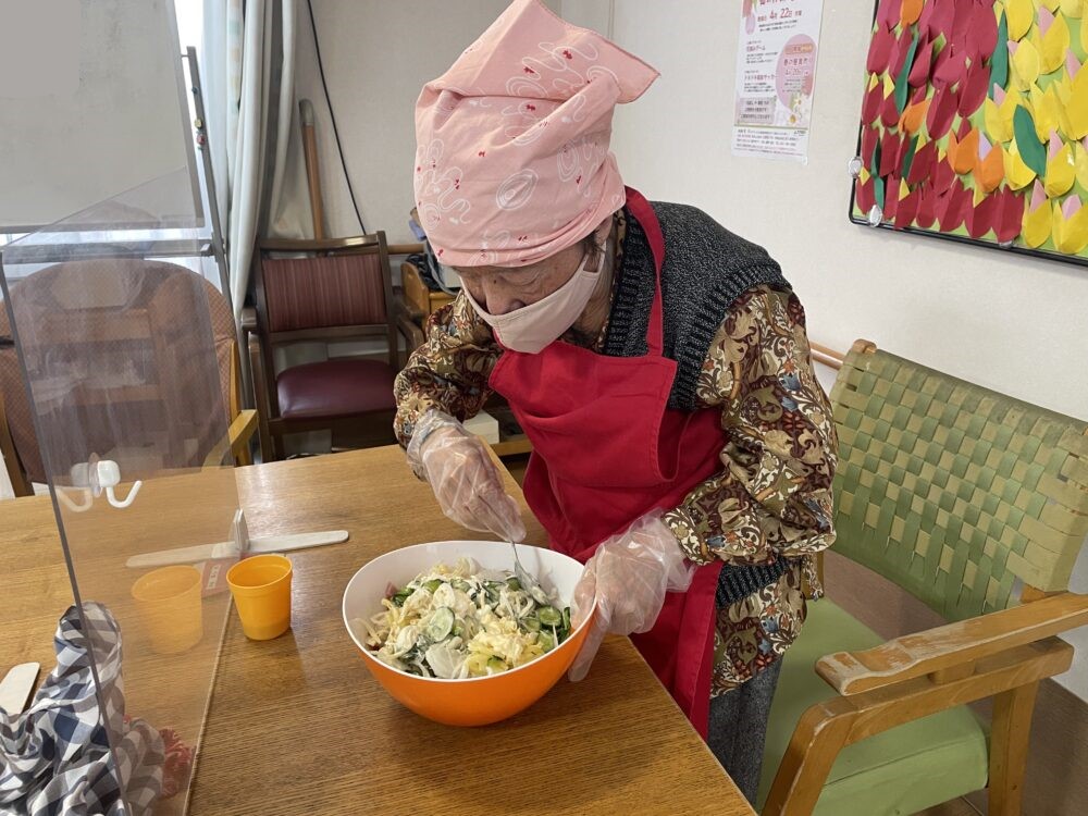 静岡市清水区デイサービス_4月昼食づくり