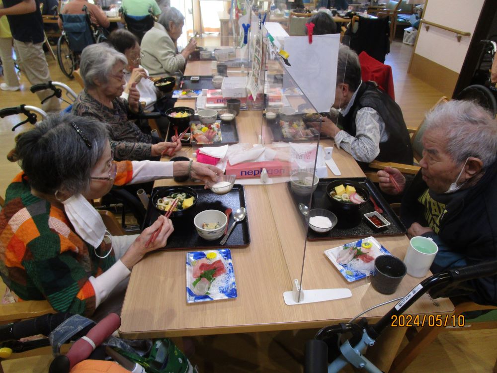 静岡市清水区デイサービス_やっばり刺身はいいよね