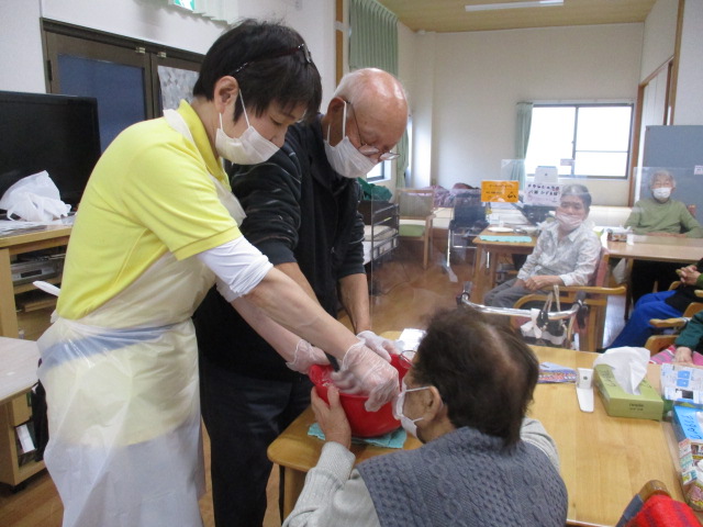 牧之原市デイサービス_柏餅作り