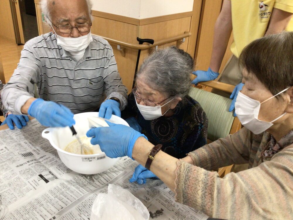 藤枝市デイサービス_おやつレクリエーションフルーツホットケーキ