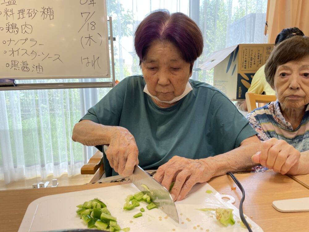 静岡市清水区デイサービス_K職員のお料理教室キャーサンキョ