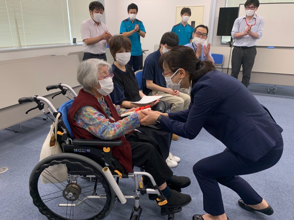 静岡市清水区デイサービス_2024年度アクタガワ華道コンクール金賞受賞式