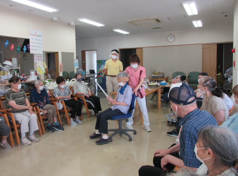 静岡市清水区デイサービス_スイカ割り海の家風味