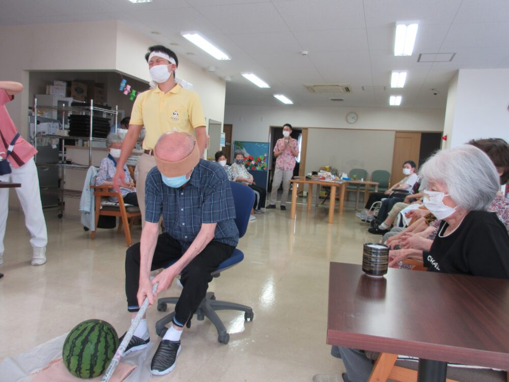 静岡市清水区デイサービス_スイカ割り海の家風味