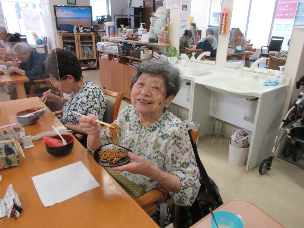 静岡市清水区デイサービス_スイカ割り海の家風味