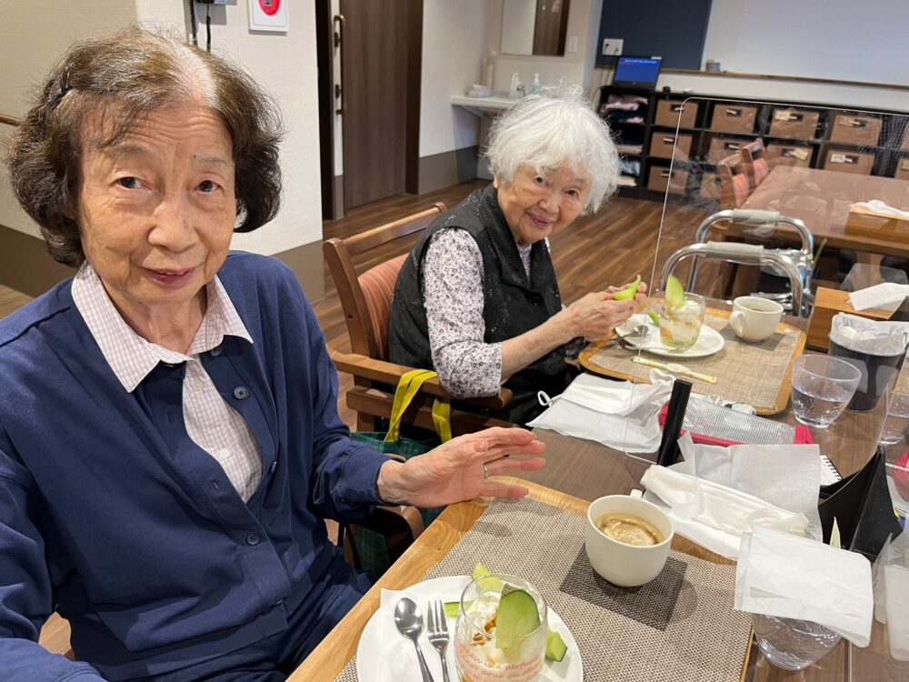 静岡市葵区デイサービス_パフェの日