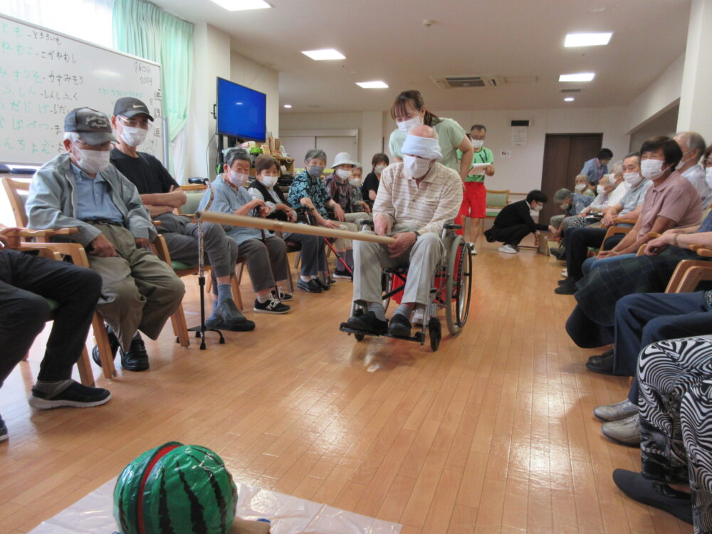 富士市デイサービス_納涼きもだめし大会＆スイカ割り