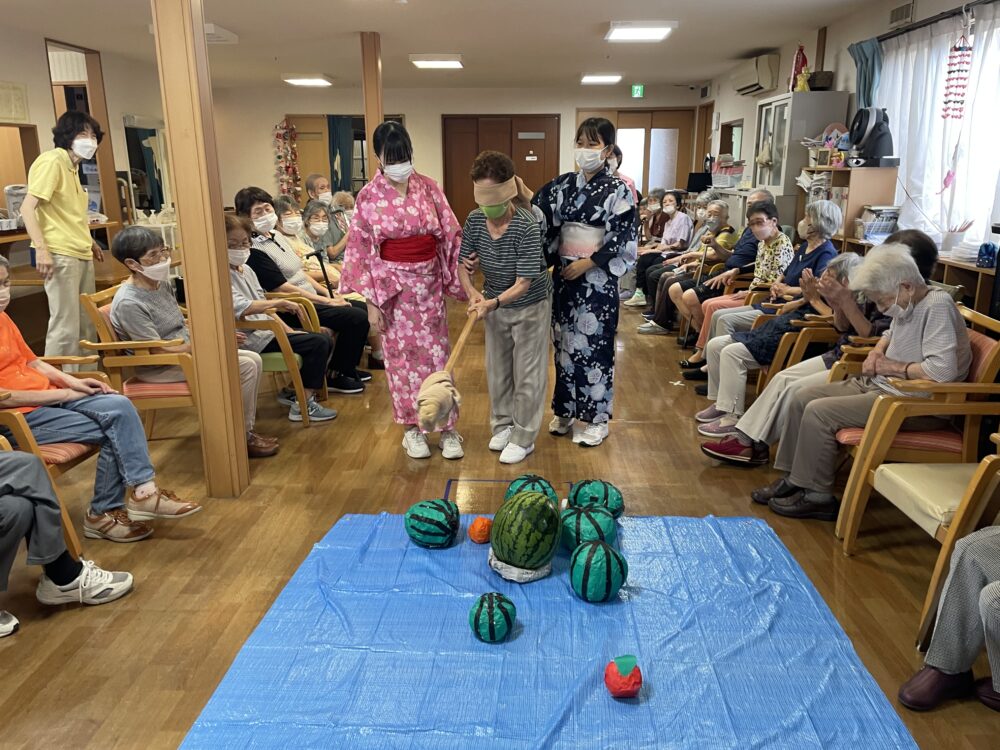 静岡市清水区デイサービス_スイカ割り大会2024