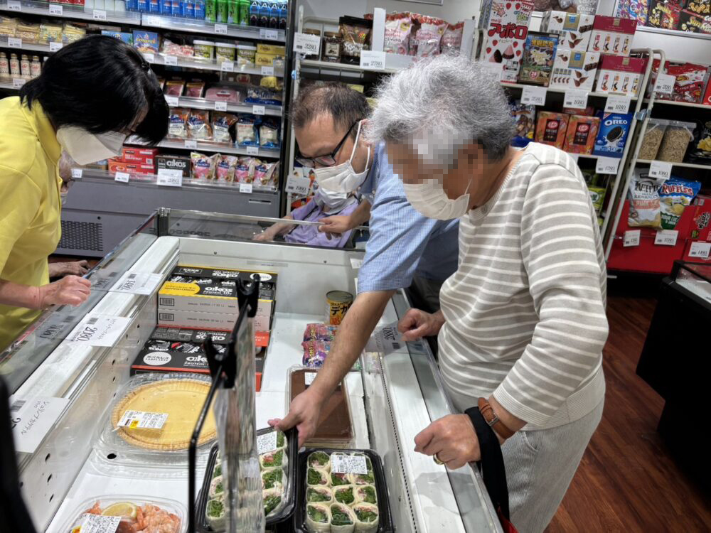 静岡市清水区デイサービス_9月屋外歩行訓練お買い物ツアードリームプラザ