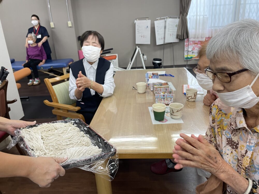 静岡市駿河区デイサービス_敬老の日イベント感謝の会