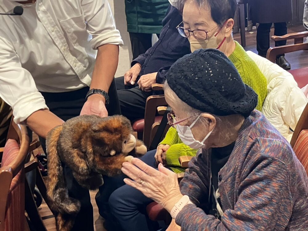 静岡市葵区デイサービス_大道芸スペシャルパフォーマンス