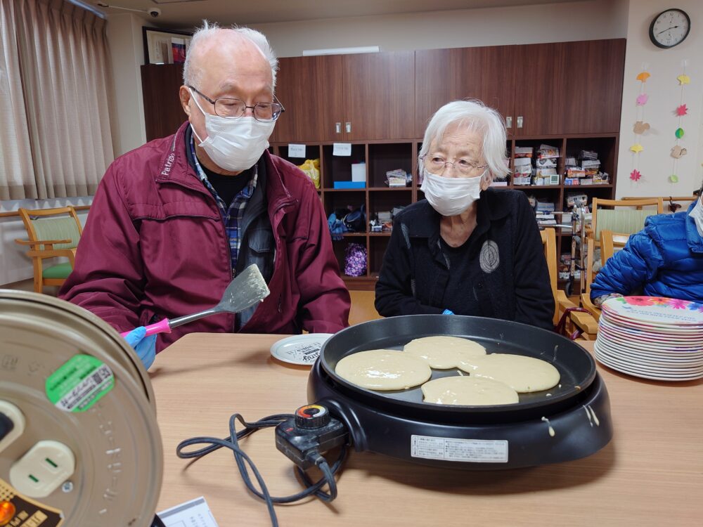 藤枝市老人ホーム_1月どら焼き作り