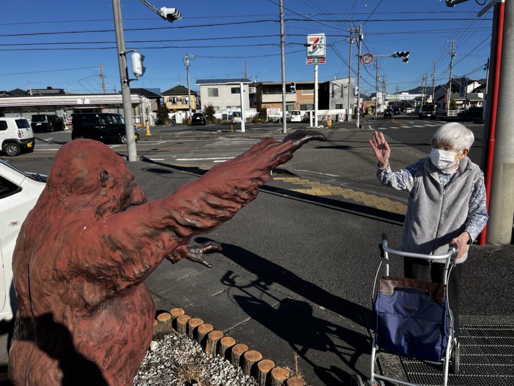 藤枝市デイサービス_ゴリラ散歩