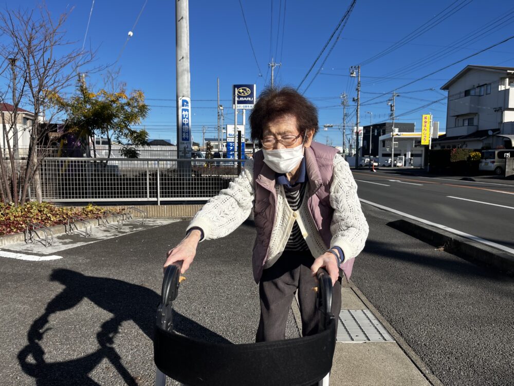 藤枝市デイサービス_ゴリラ散歩