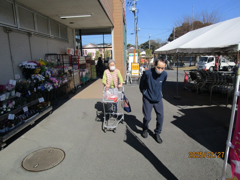 静岡市清水区デイサービス_生活リハビリクラブ押切料理クラブいちごのチョコフォンデュ