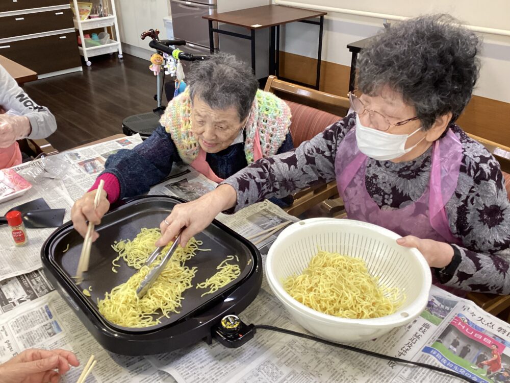 静岡市清水区デイサービス_生活リハビリクラブ押切料理クラブ焼きそば