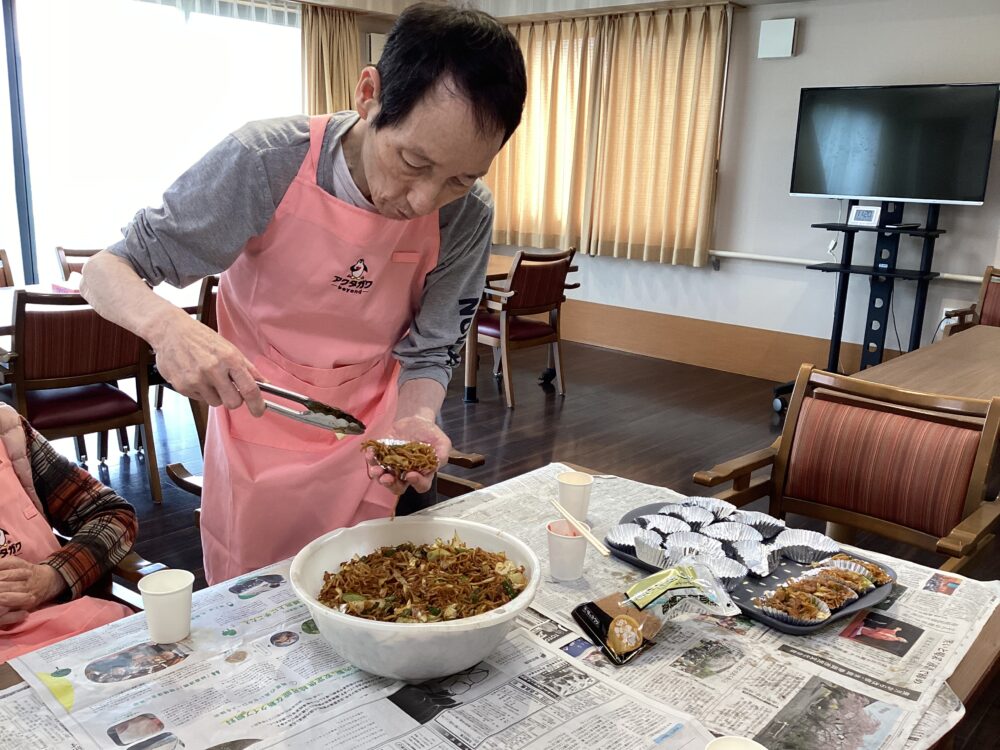 静岡市清水区デイサービス_生活リハビリクラブ押切料理クラブ焼きそば