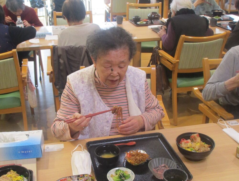 静岡市清水区デイサービス_生活リハビリクラブ押切料理クラブ焼きそば