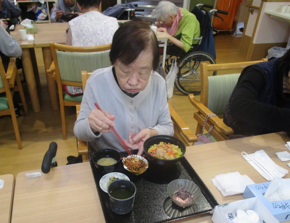静岡市清水区デイサービス_生活リハビリクラブ押切料理クラブ焼きそば