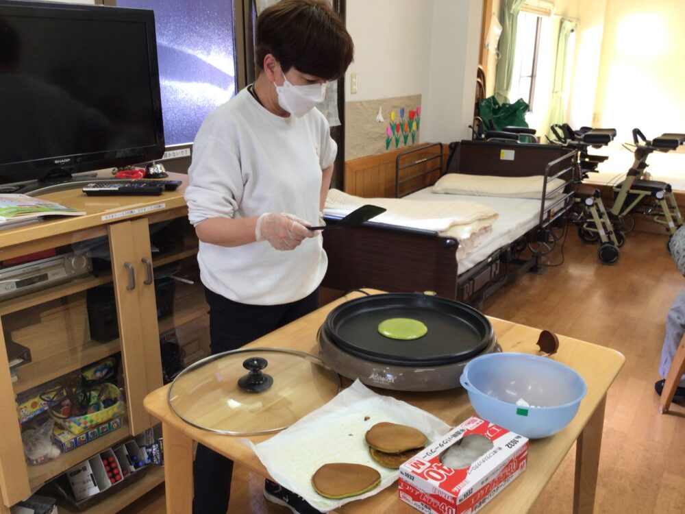 牧之原市デイサービス_手作り抹茶どらやき
