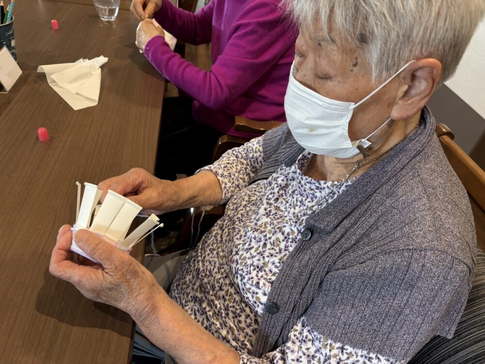 静岡市葵区デイサービス_ペーパーカップクラフト