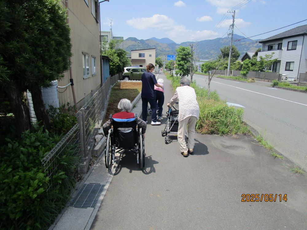 静岡市清水区デイサービス_食べ歩きクラブ吉野寿司