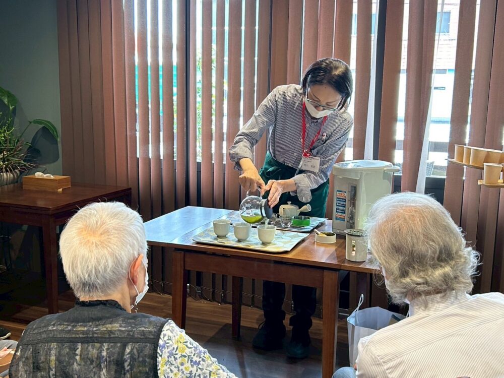 静岡市葵区デイサービス_カフェリハ新茶会