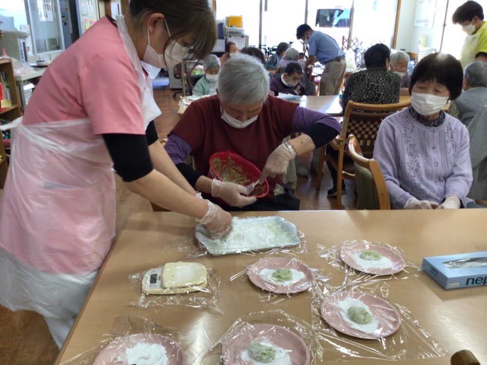 牧之原市デイサービス_端午の節句柏餅作り