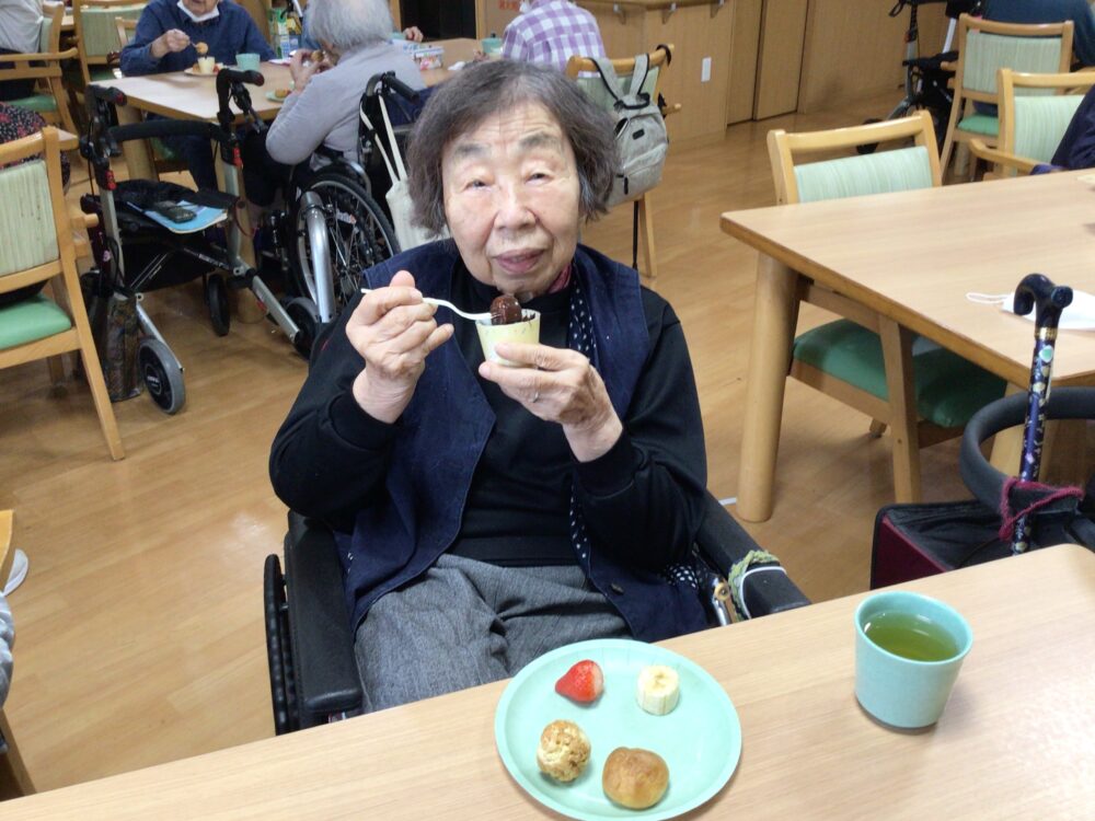 藤枝市デイサービス_おやつレクチョコレートフォンデュ