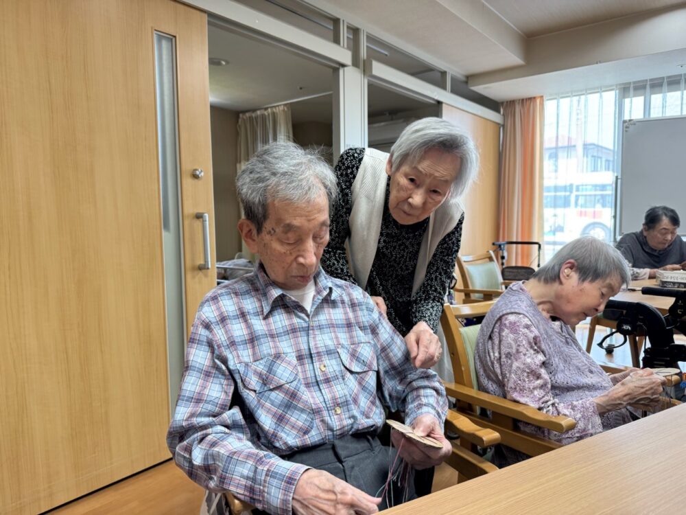 高柳デイサービス　編み物クラブ発足！
