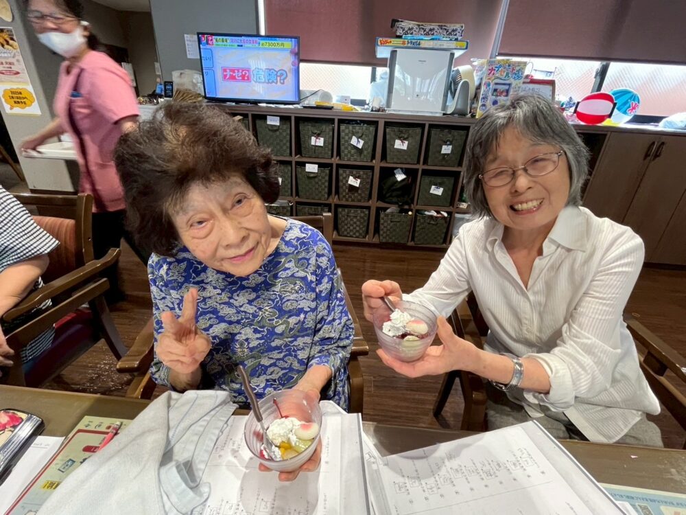 静岡市駿河区デイサービス_フルーツ白玉ぜんざい