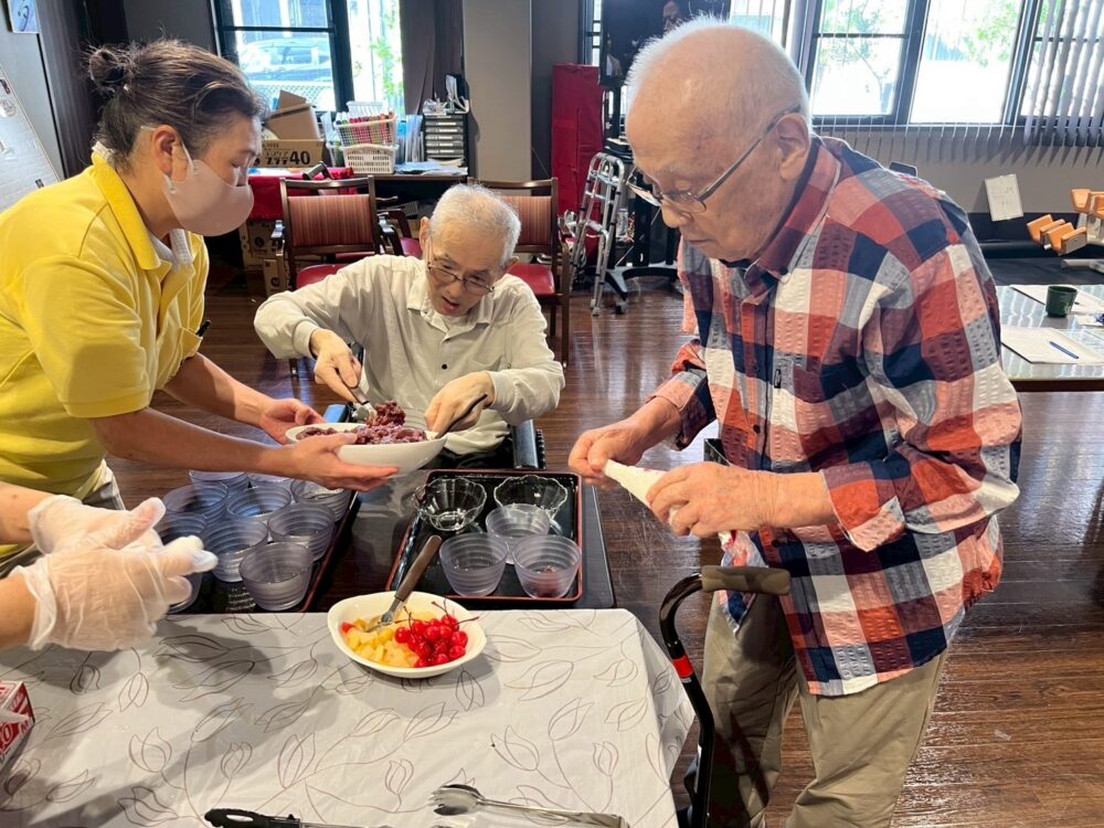 静岡市駿河区デイサービス_フルーツ白玉ぜんざい