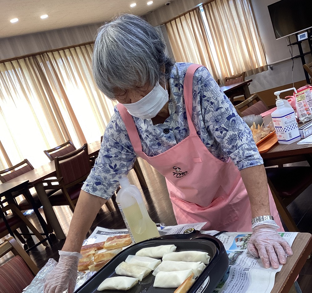 静岡市清水区デイサービス_生活リハビリクラブ押切料理クラブ春巻
