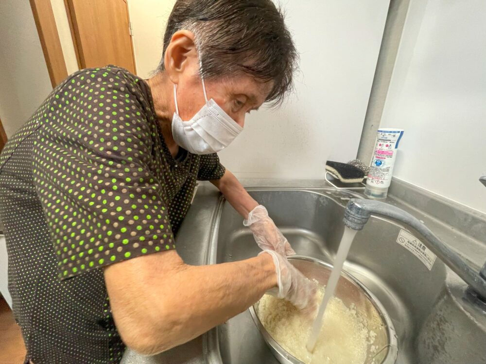 静岡市駿河区デイサービス_春はぼたもち秋はおはぎ
