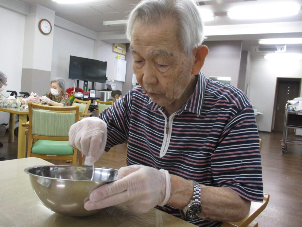静岡市駿河区デイサービス_春はぼたもち秋はおはぎ