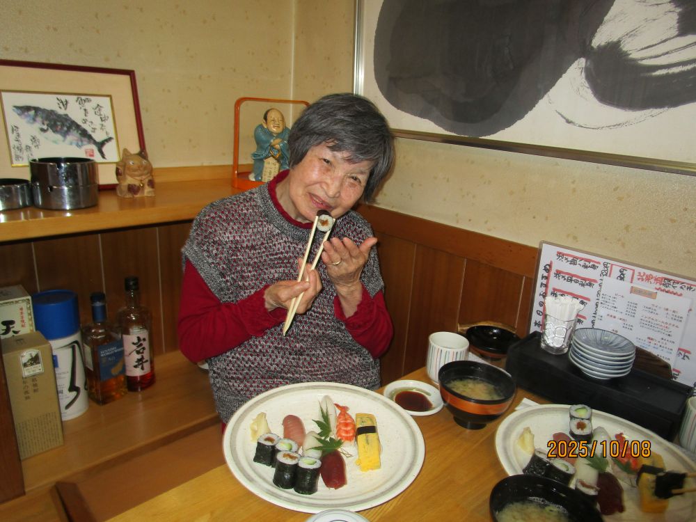 静岡市清水区デイサービス_10月8日(水)生活リハビリクラブ押切・食べ歩きクラブ吉野寿司