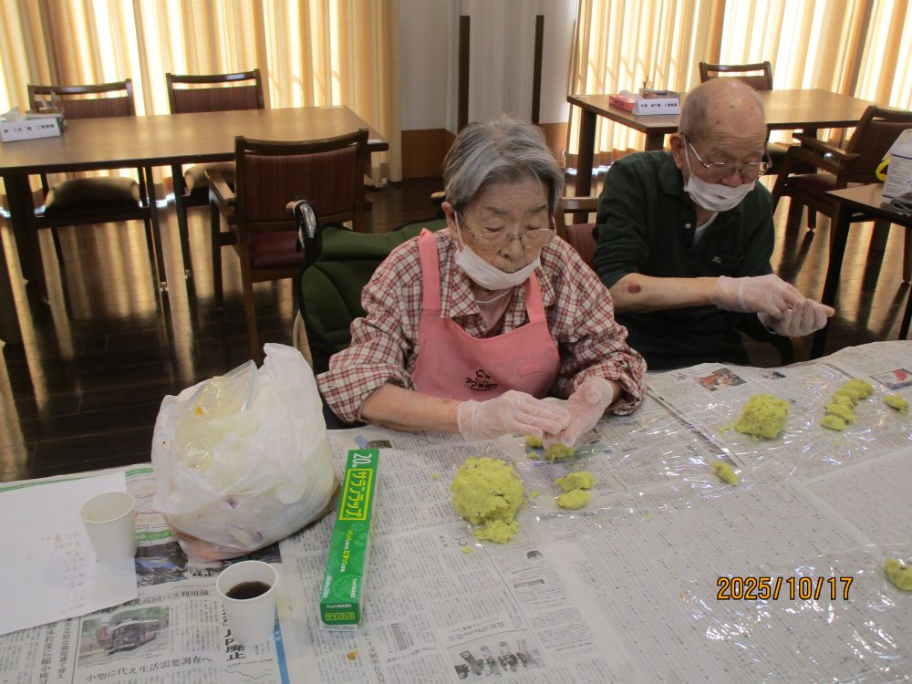 静岡市清水区デイサービス_料理クラブスイートポテト・柿