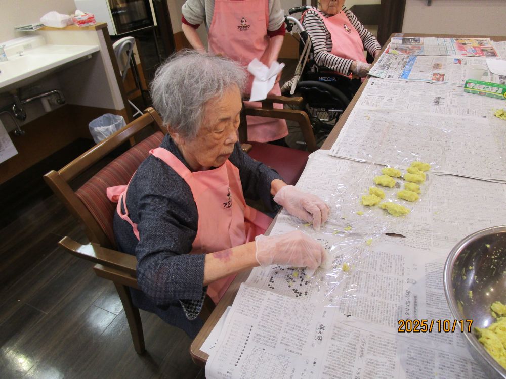 静岡市清水区デイサービス_料理クラブスイートポテト・柿
