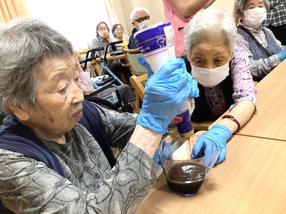 浜松市デイサービス_あなたの夢叶えます中華の鉄人上海炒麺づくり当日編