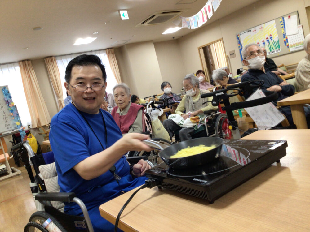 浜松市デイサービス_あなたの夢叶えます中華の鉄人上海炒麺づくり当日編