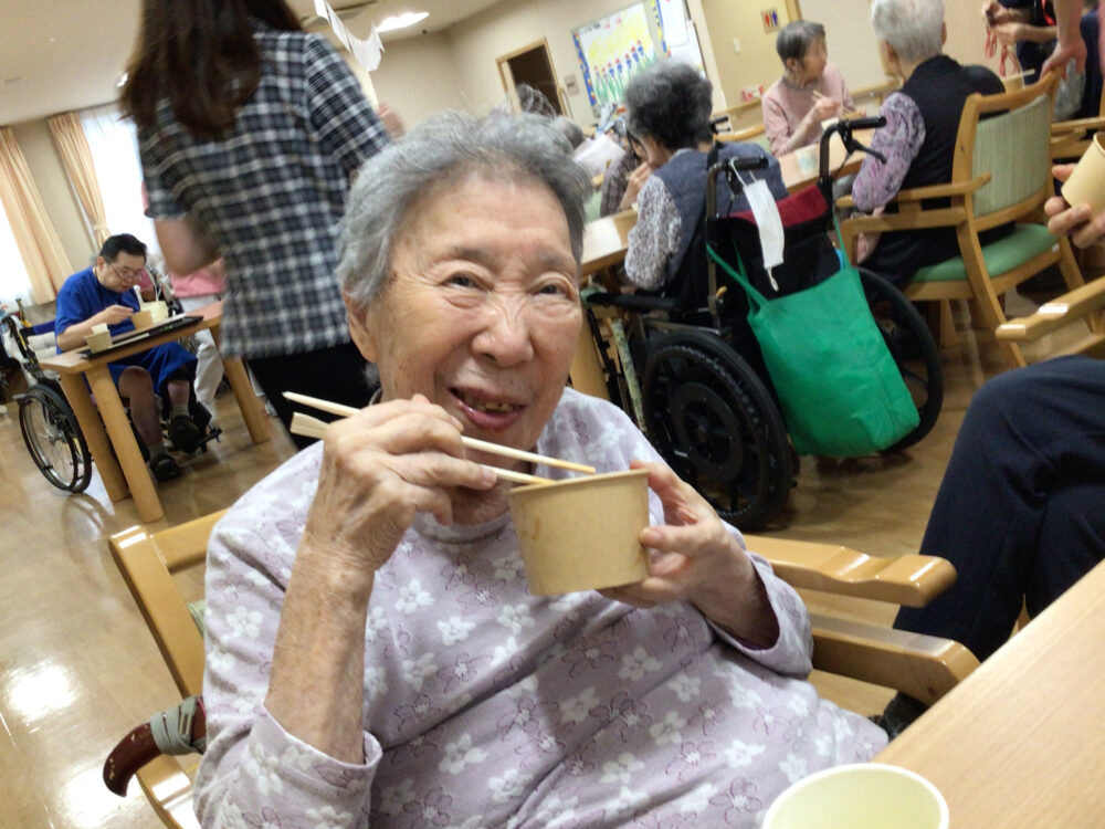 浜松市デイサービス_あなたの夢叶えます中華の鉄人上海炒麺づくり当日編