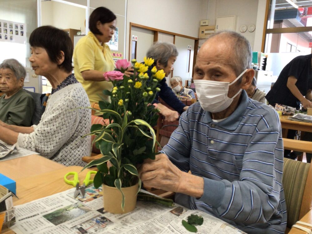 牧之原市デイサービス_華道クラブの活動
