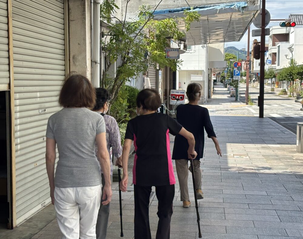 静岡市清水区デイサービス_銀ぶら・銀ぶらお買い物クラブ　秋を感じよう