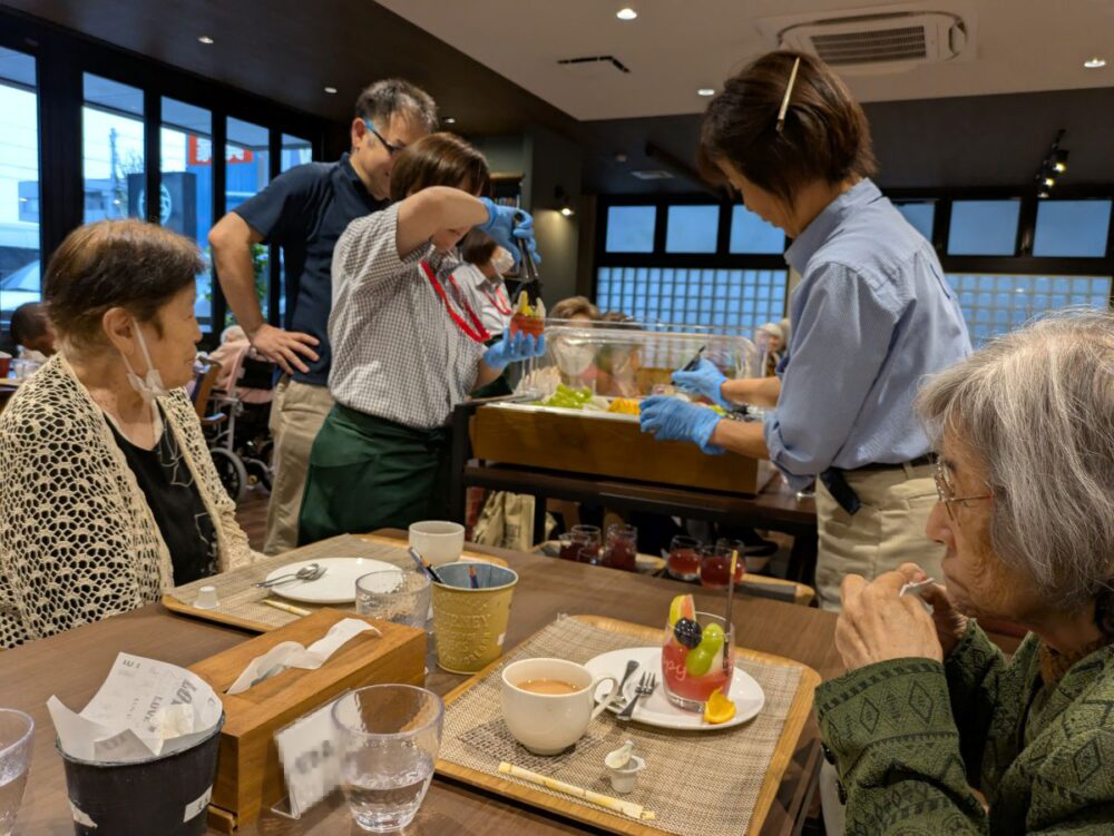 静岡市葵区デイサービス_フルーツバイキング
