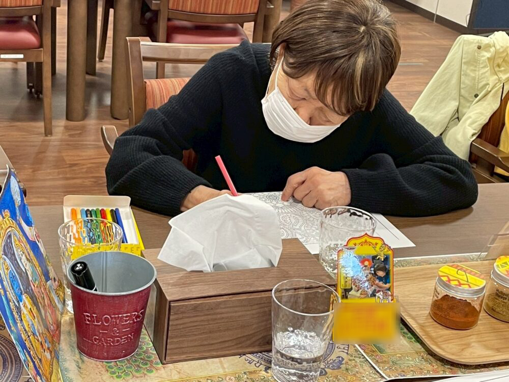 沼津開北デイサービス_笑顔でナマステカレーとヨガでインド気分デー