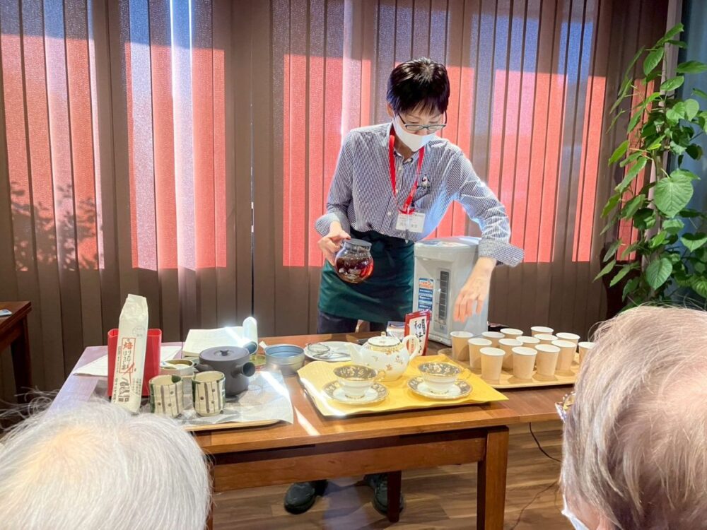 静岡市葵区デイサービス_カフェリハお茶会