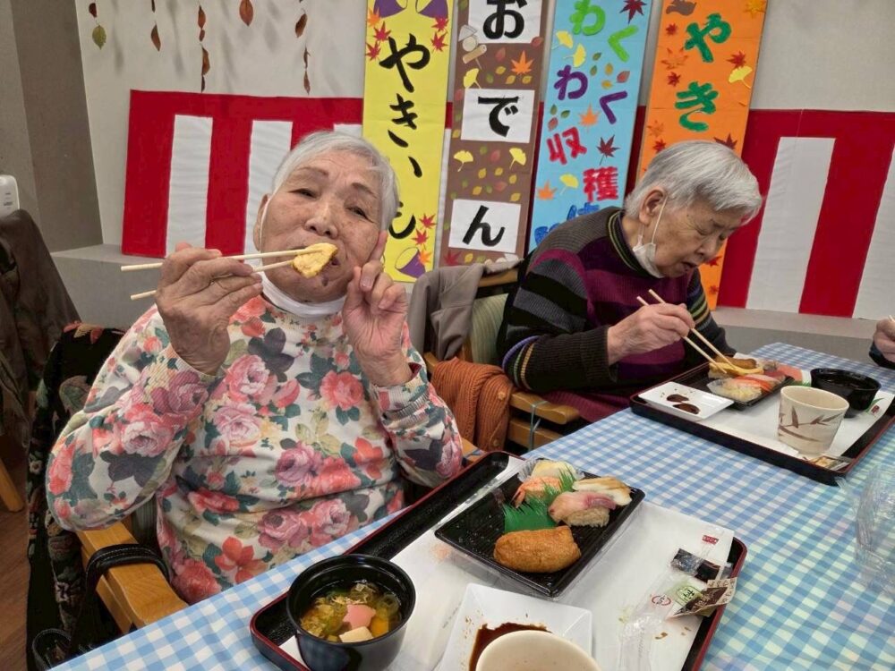 静岡市駿河区デイサービス_食欲の秋を大満喫秋祭りイベントin生活リハビリ八幡