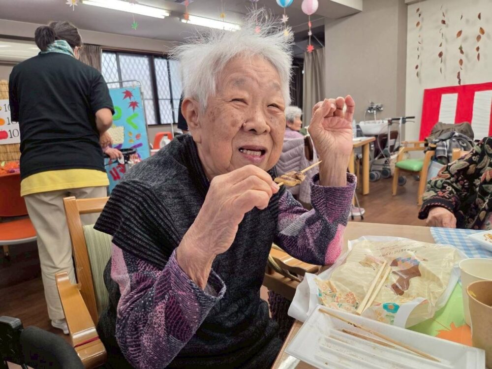 静岡市駿河区デイサービス_食欲の秋を大満喫秋祭りイベントin生活リハビリ八幡